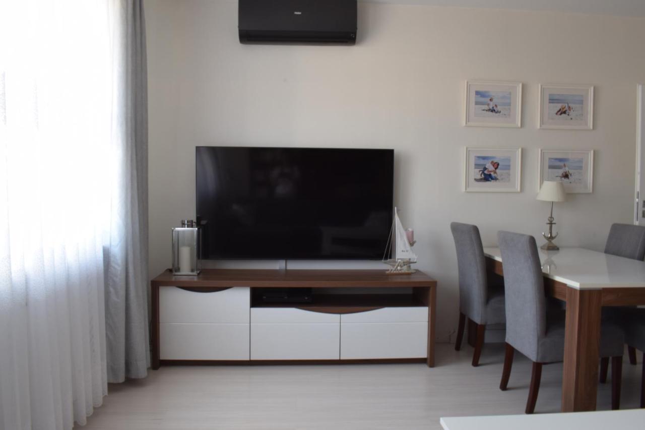 Blue Sky Apartment Posen Exterior foto
